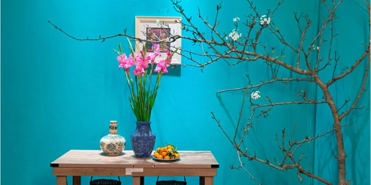 Cắm một bình hoa xuân