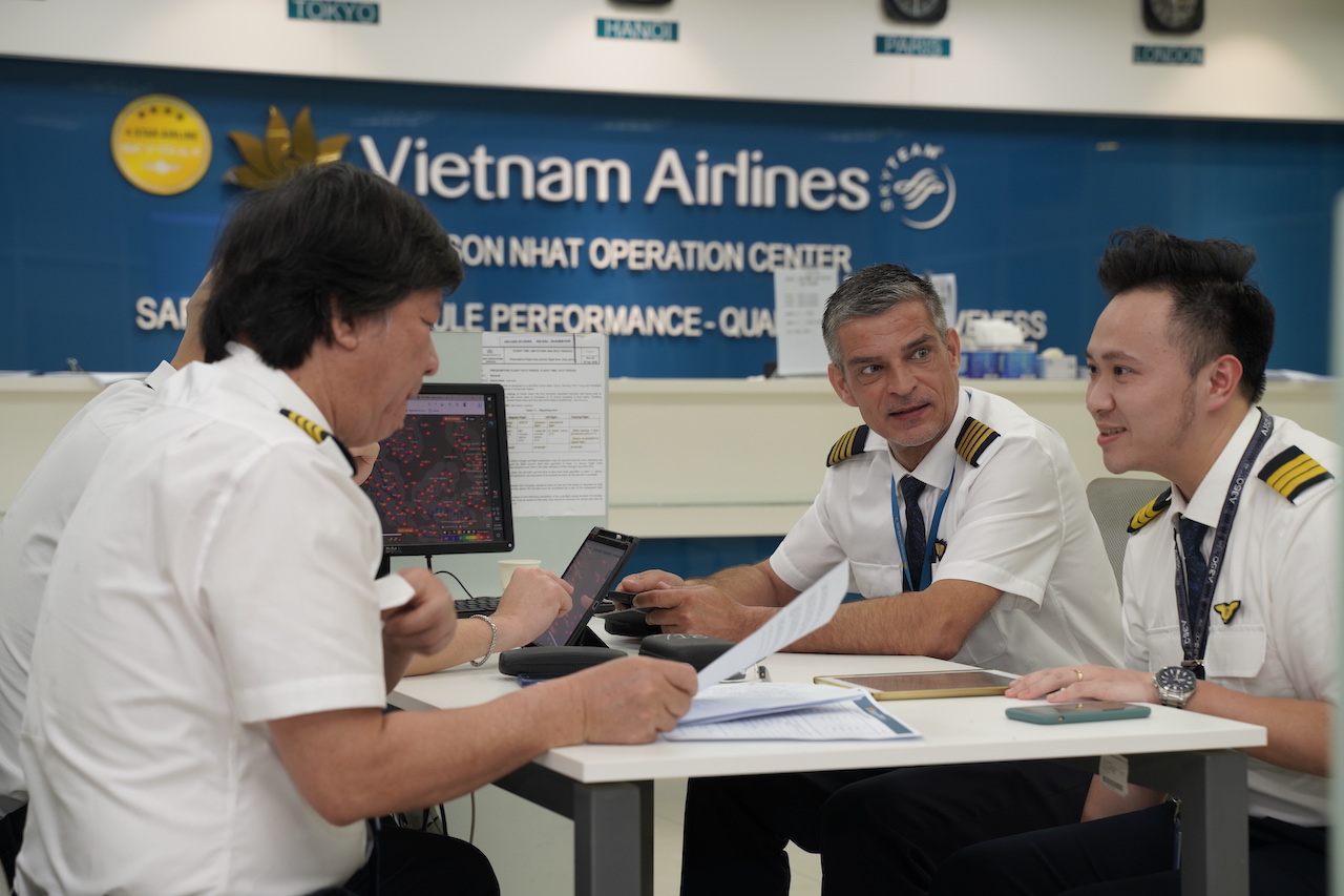 Tôn vinh sự cống hiến của các phi công nhân ngày phi công thế giới 2023