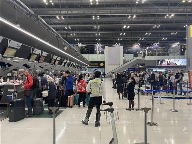 Thái Lan áp dụng trở lại chứng nhận tiêm vaccine ngừa COVID-19 với du khách