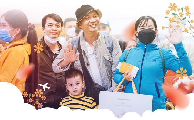 Những công nhân xa quê trên chuyến bay đoàn viên