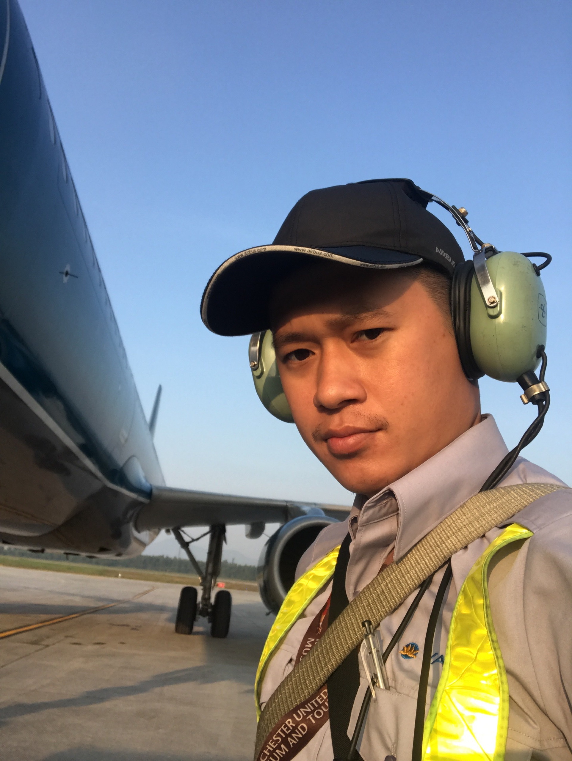 638096351735995918 alt text