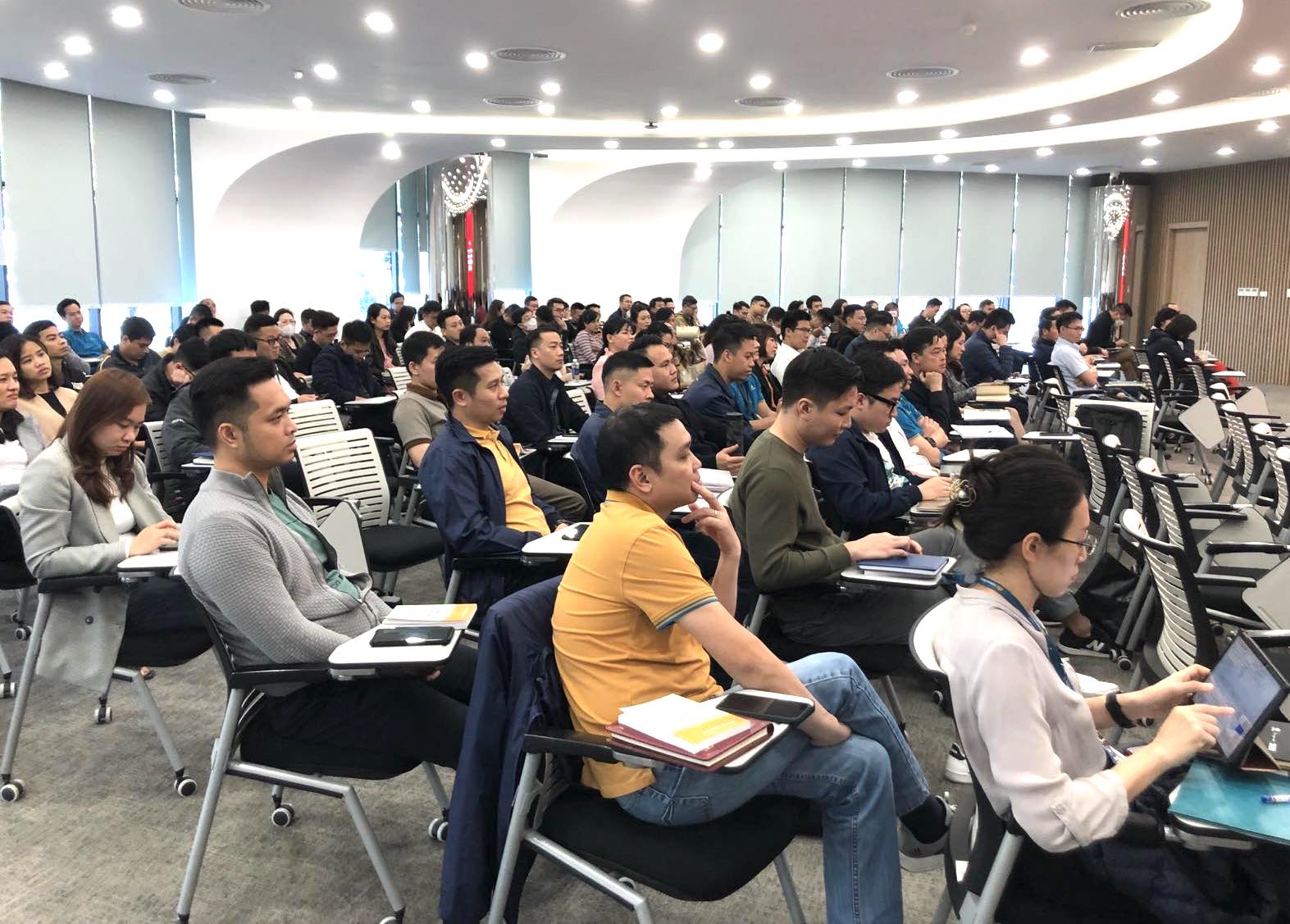 638131128040607856-1 alt text