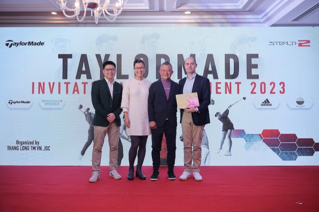 Lotusmiles tài trợ giải golf TaylorMade