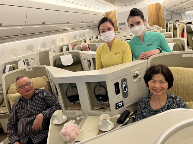 Tìm lại niềm vui sống khi bay cùng Vietnam Airlines