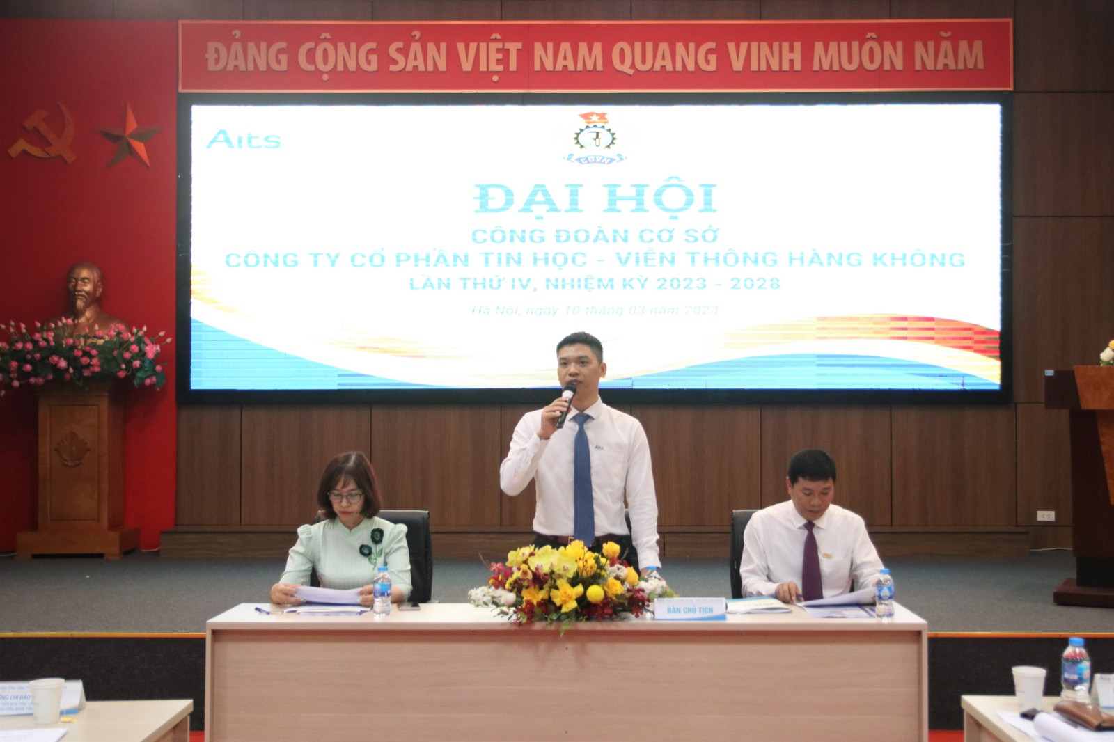 638143250203685614 alt text