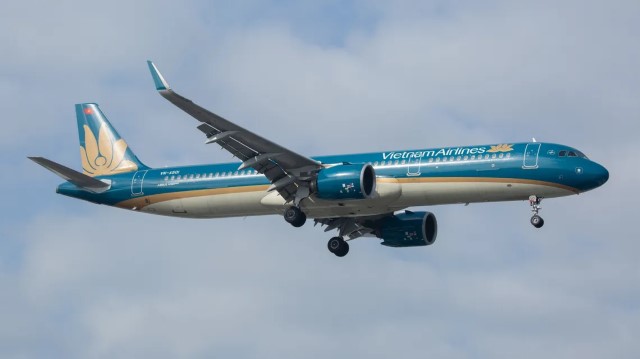 Vietnam Airlines Conducts 1st Regular Flight To Beijing After 3 Years