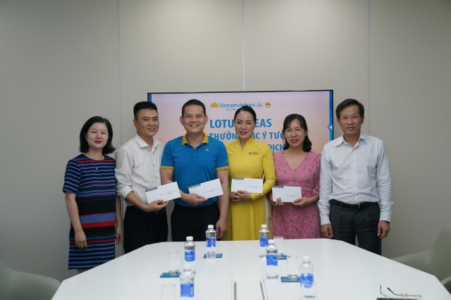 TCT vinh danh các tập thể và cá nhân đặt giải thưởng Lotus Ideas tháng 2/2023 khu vực Hà Nội