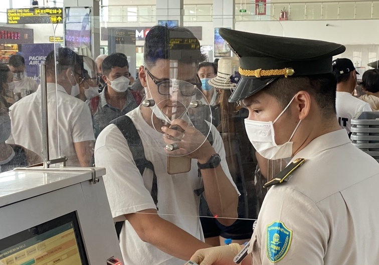 Aviation News No.70: Từ 17/4, sân bay Nội Bài thí điểm xác thực khuôn mặt cho khách đi máy bay