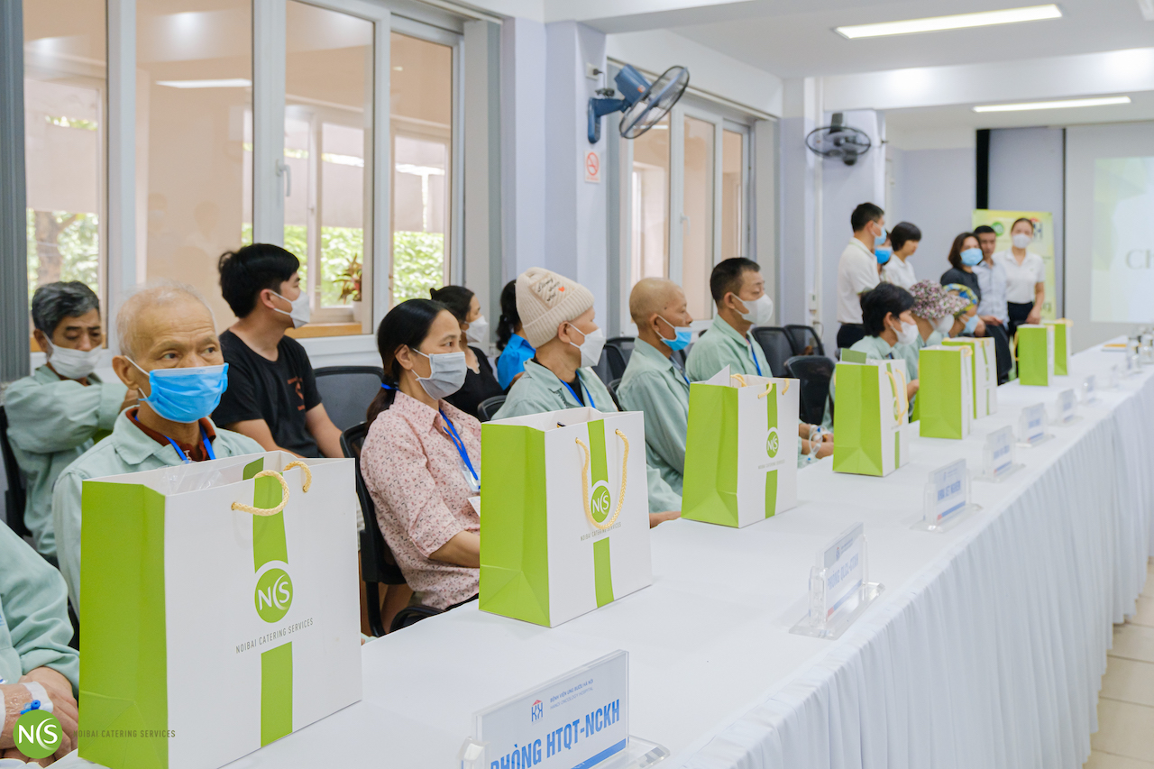 Ấm áp ngày thiện nguyện – món quà quyện yêu thương