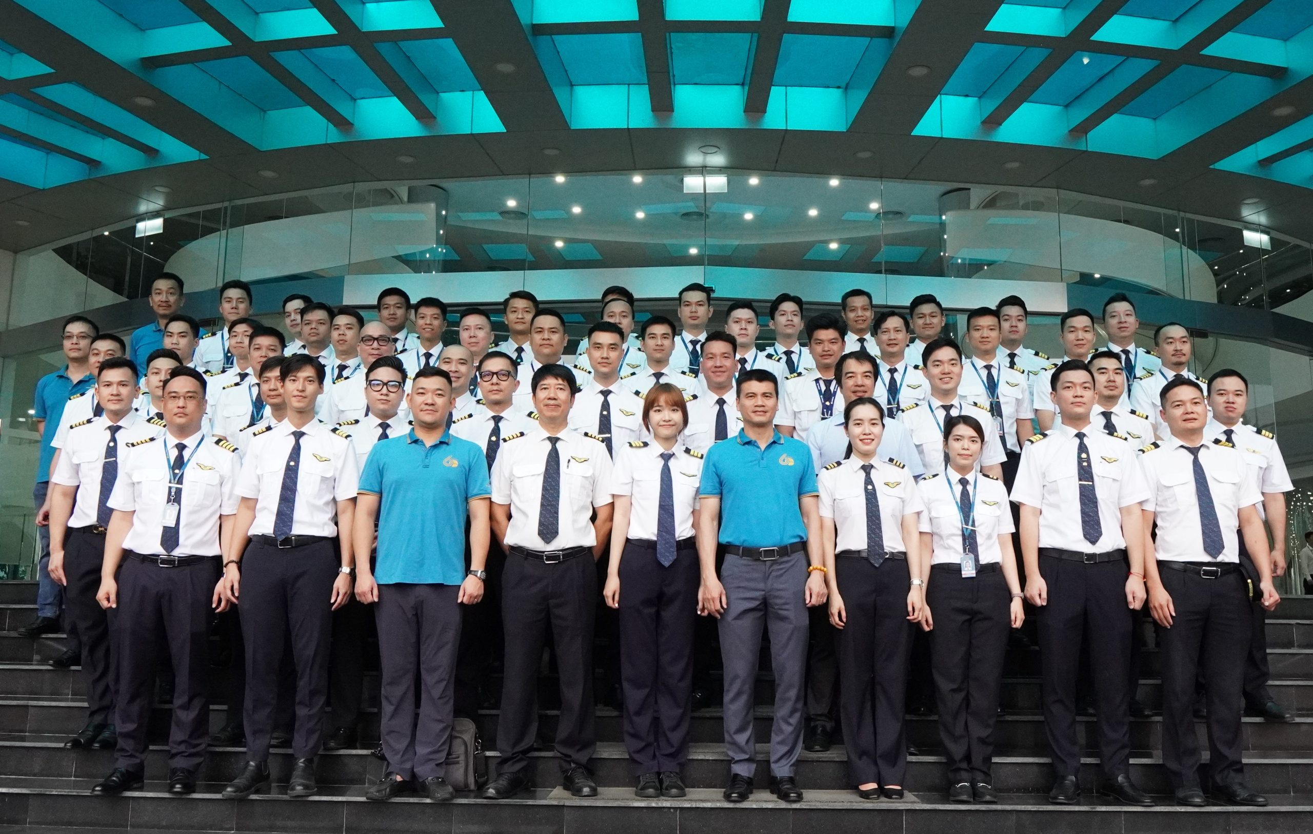 Một số lý luận và thực tiễn trong công tác đấu tranh phòng chống tham nhũng, tiêu cực tại Đảng bộ Đoàn bay 919