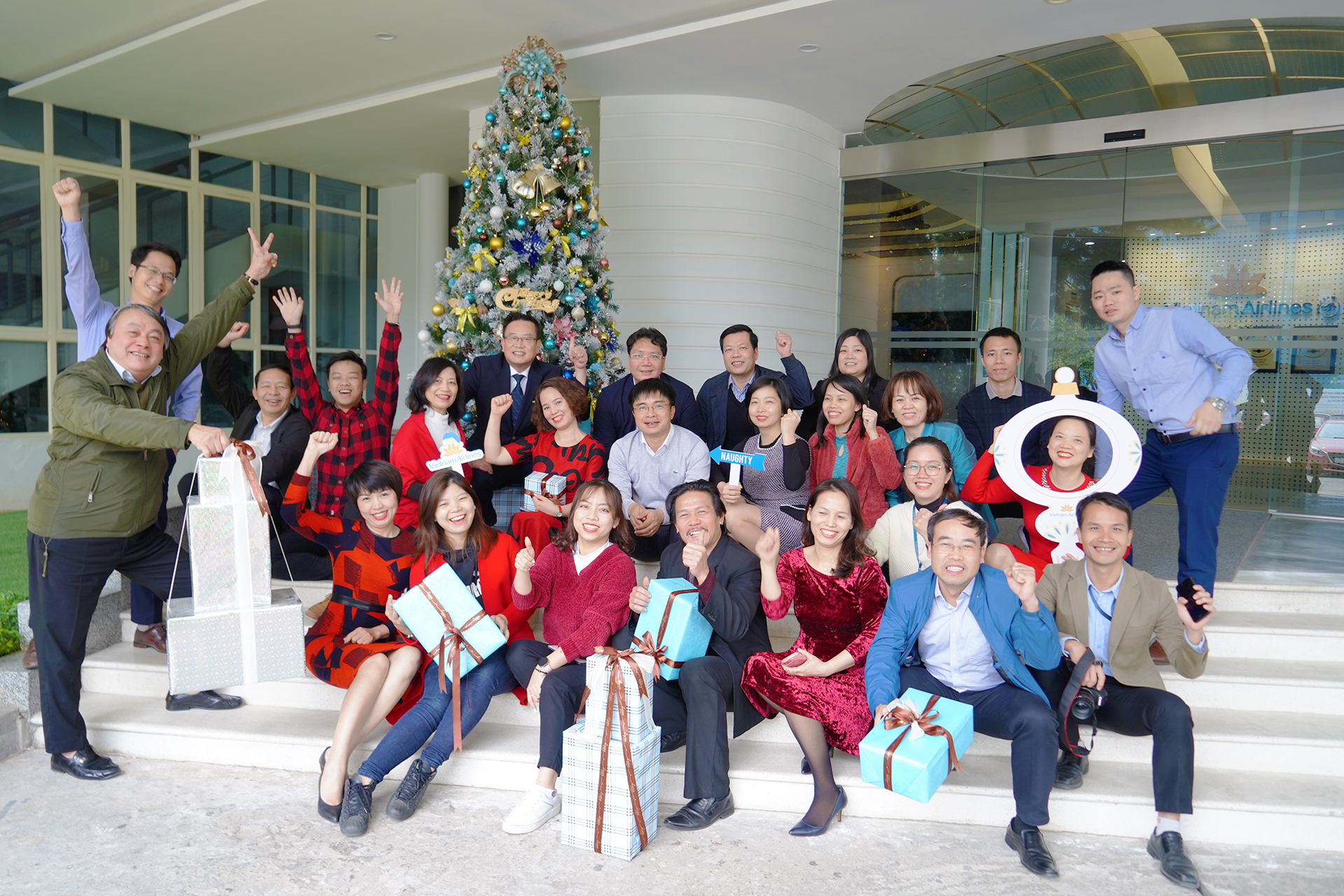 Ban Tổ chức và Nhân lực tuyển dụng Chuyên viên Nhân sự