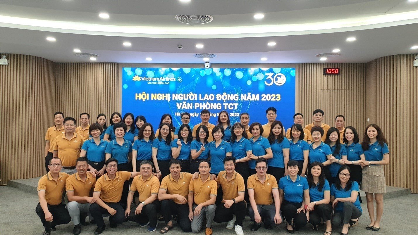 Hội nghị đại biểu người lao động và chương trình về nguồn, học tập của Văn phòng TCT năm 2023