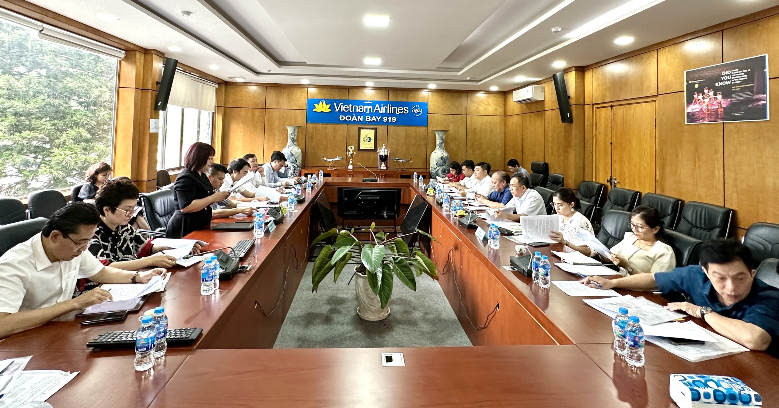 Đoàn bay 919 làm việc với Đoàn công tác Ban Kinh tế Trung ương về việc thực hiện cải cách chính sách BHXH