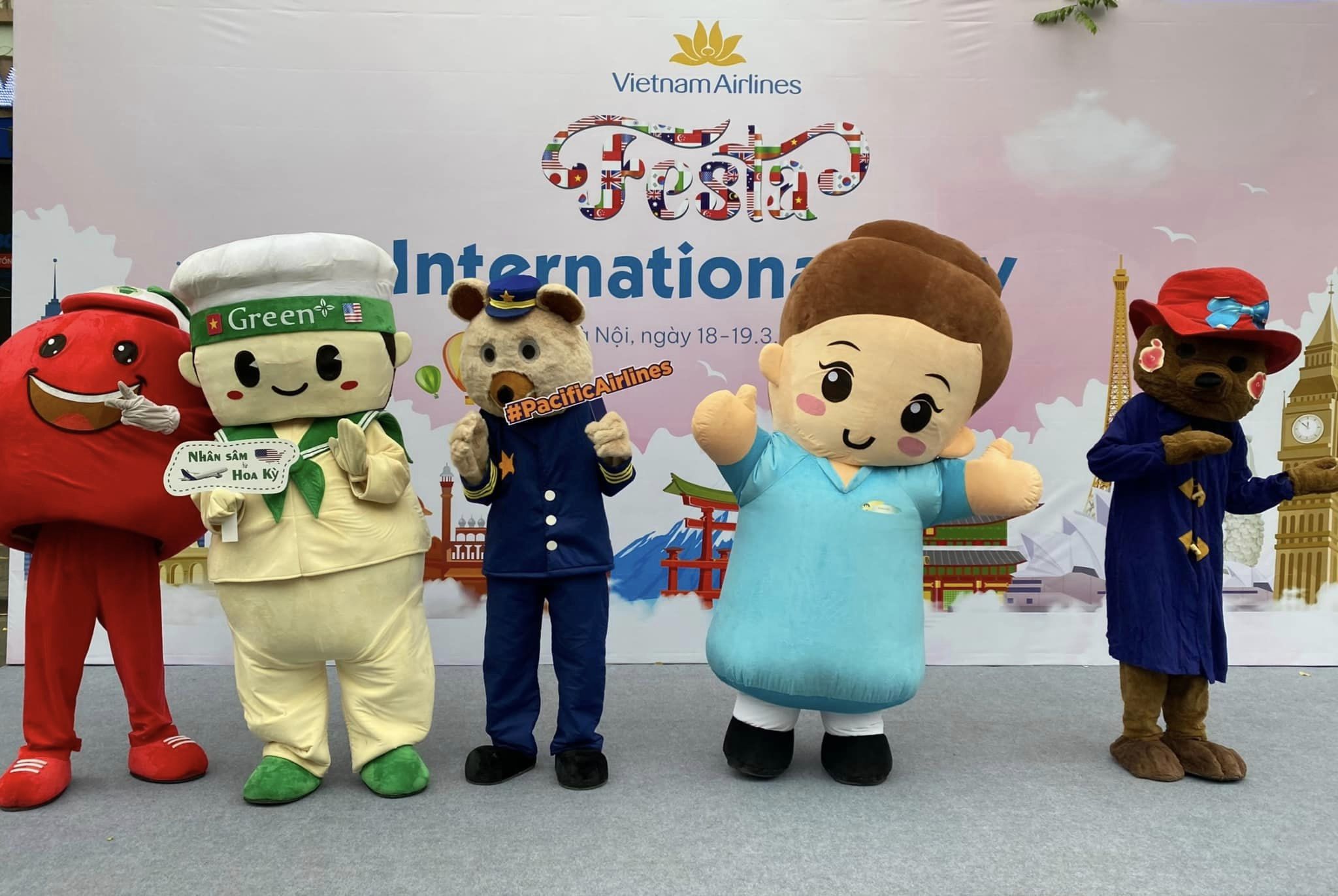 “Vietnam Airlines Festa – Sale Day” tung hàng nghìn vé đi biển  đồng giá 30.000 đồng