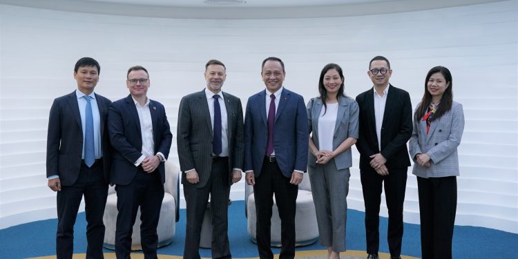 TGĐ Lê Hồng Hà tiếp đón Đại sứ Australia tại Việt Nam