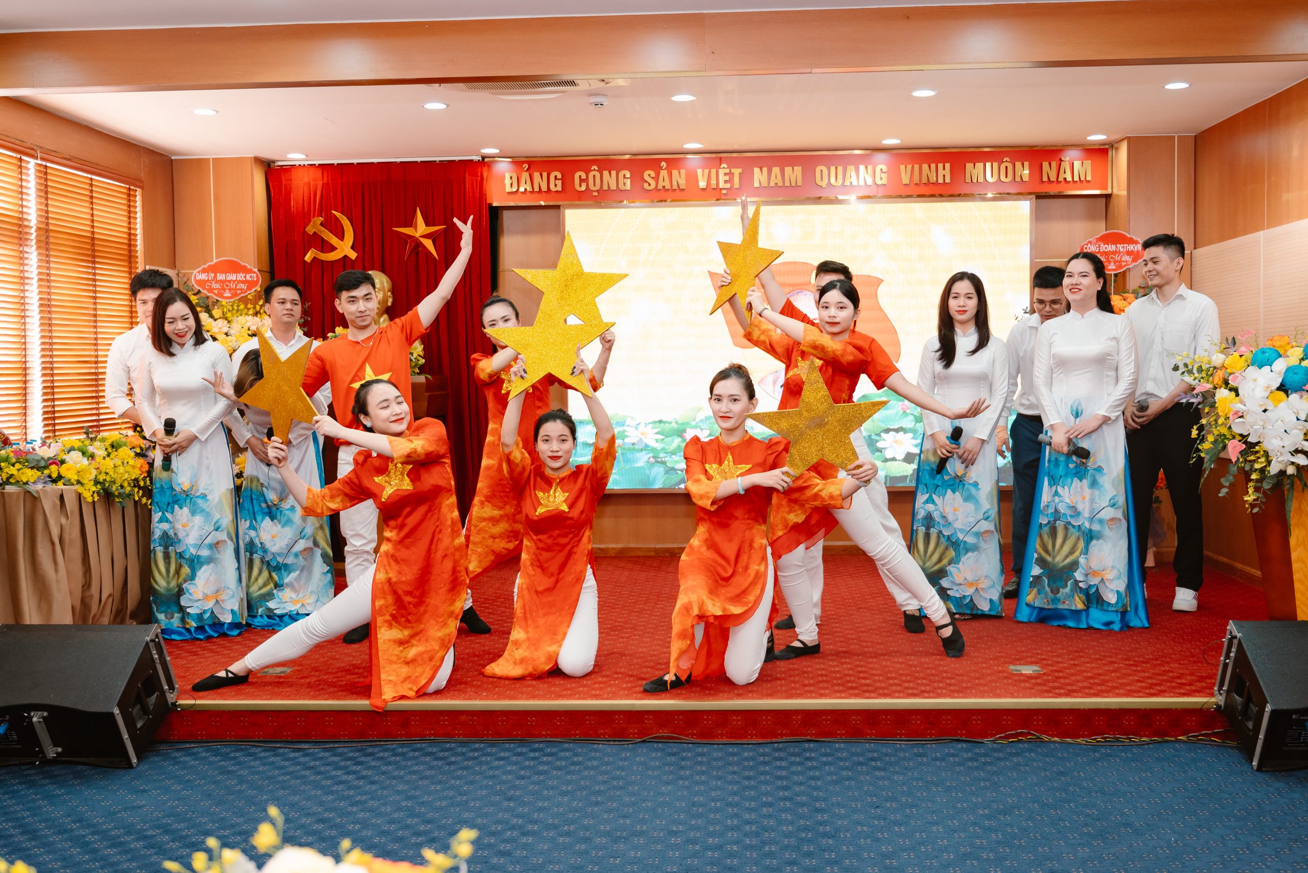 Công ty cổ phần dịch vụ hàng hóa Nội Bài tổ chức thành công Đại hội công đoàn cơ sở