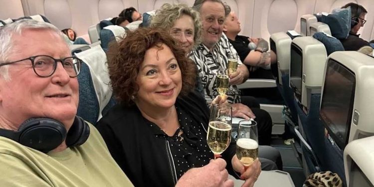 Bất ngờ và ấn tượng từ “điểm chạm” đầu tiên