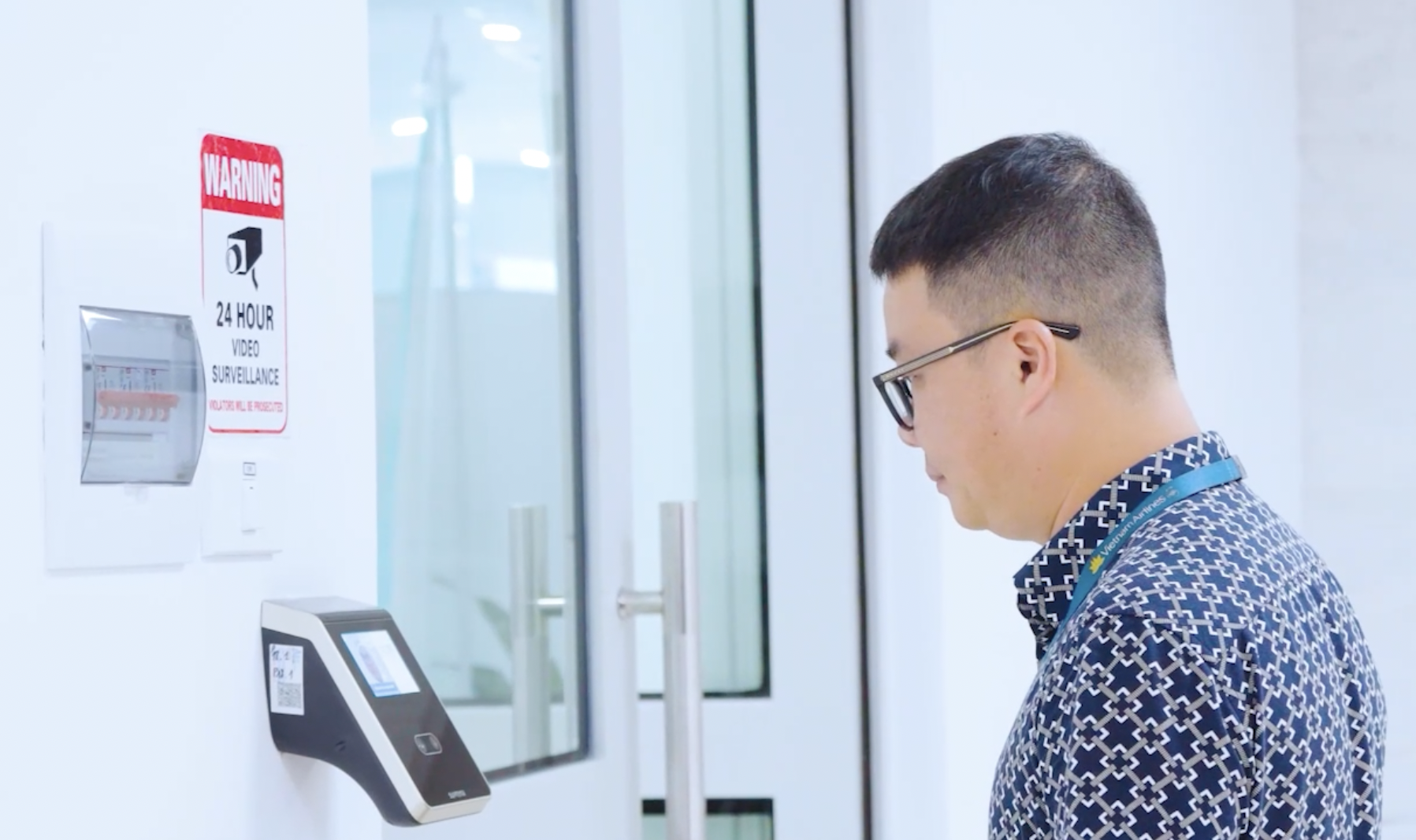 [Video] Chấm công bằng Face ID: Những điều cần biết để “không bay lương nguyên ngày”