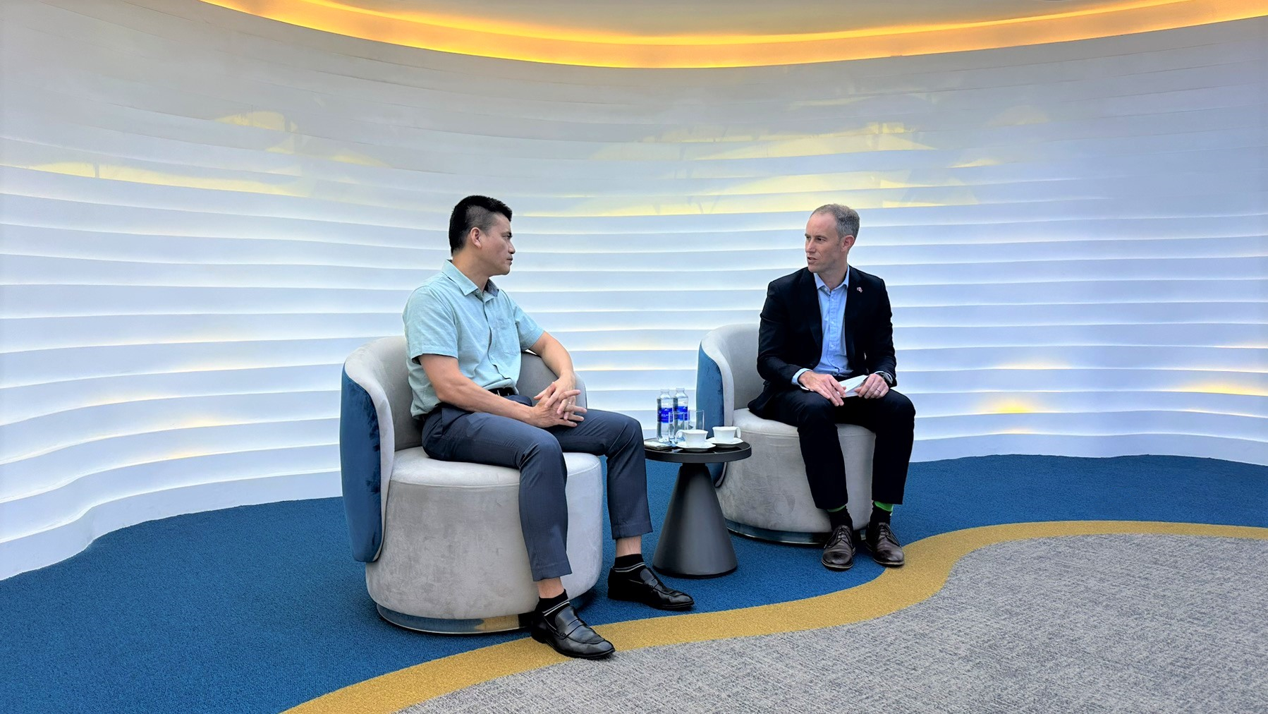 PTGĐ Tô Ngọc Giang tiếp đón Tổng lãnh sự New Zealand tại Việt Nam