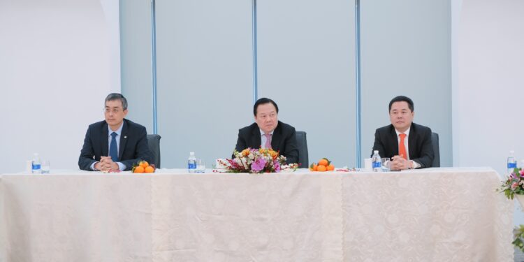 UBQLV nhà nước sát cánh, đồng hành cùng Vietnam Airlines vượt qua đại dịch