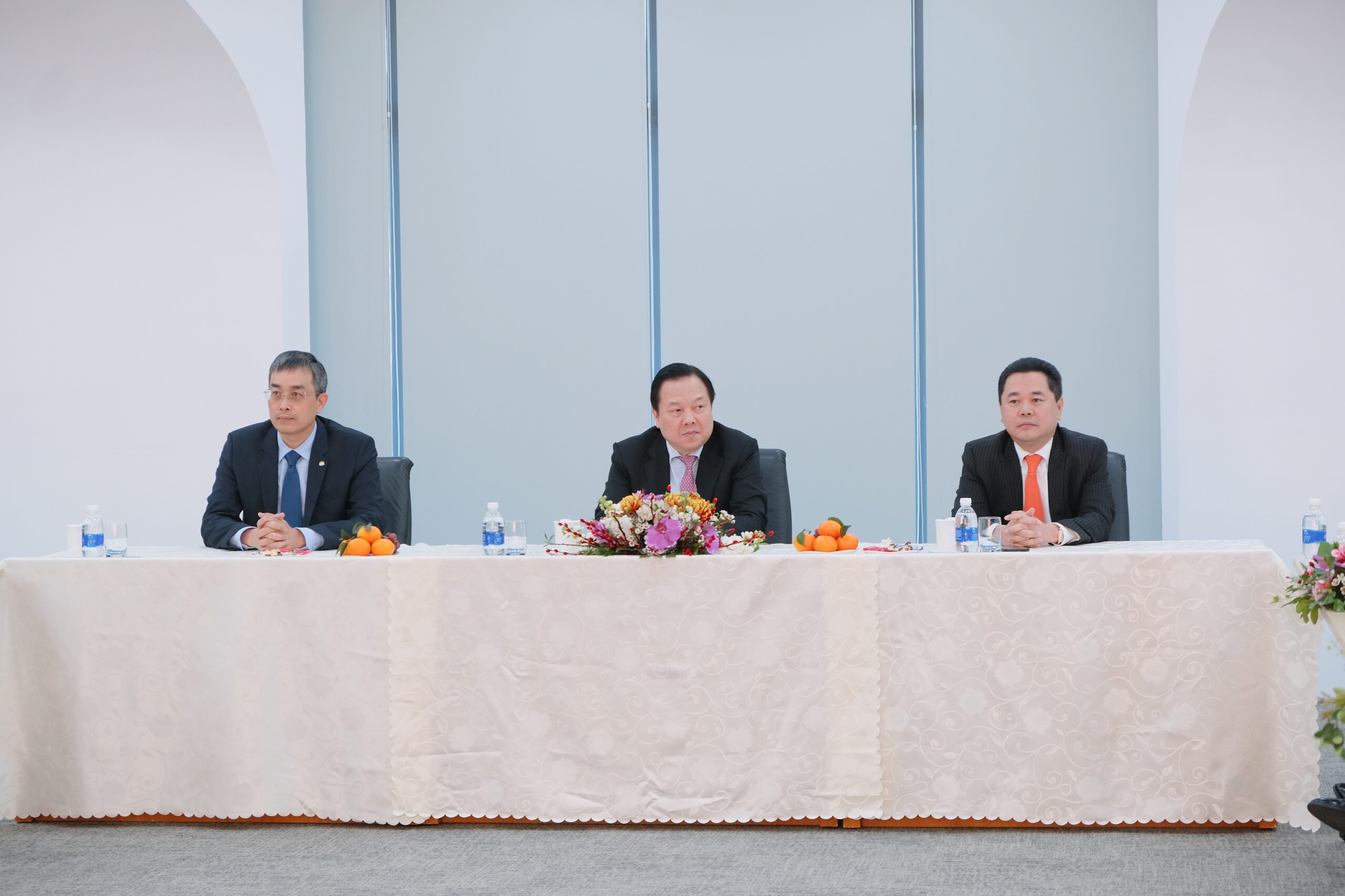 UBQLV nhà nước sát cánh, đồng hành cùng Vietnam Airlines vượt qua đại dịch