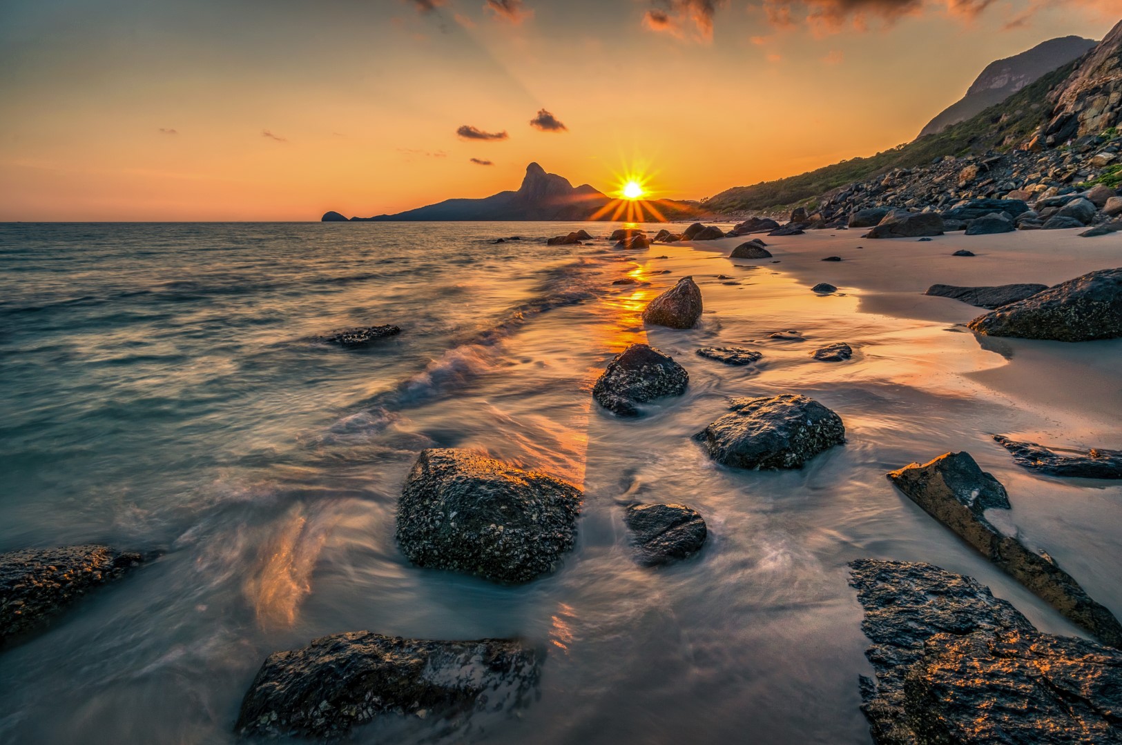 Vietnam Airlines ưu đãi hấp dẫn cho khách bay Hà Nội và các tỉnh phía Bắc đi Côn Đảo