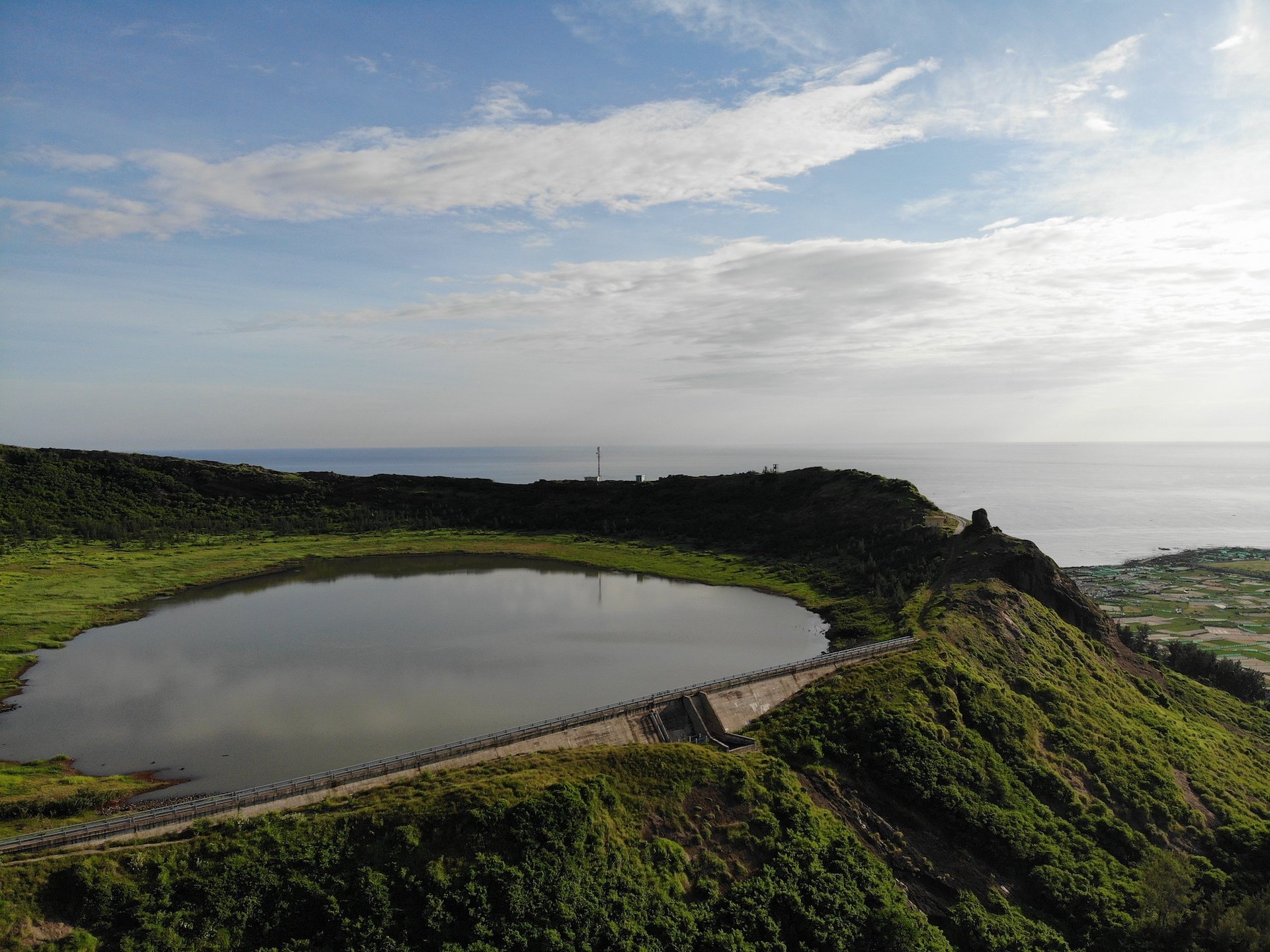 Khám phá hòn đảo “núi lửa” triệu năm tuổi và những trải nghiệm có thể bạn chưa biết tới