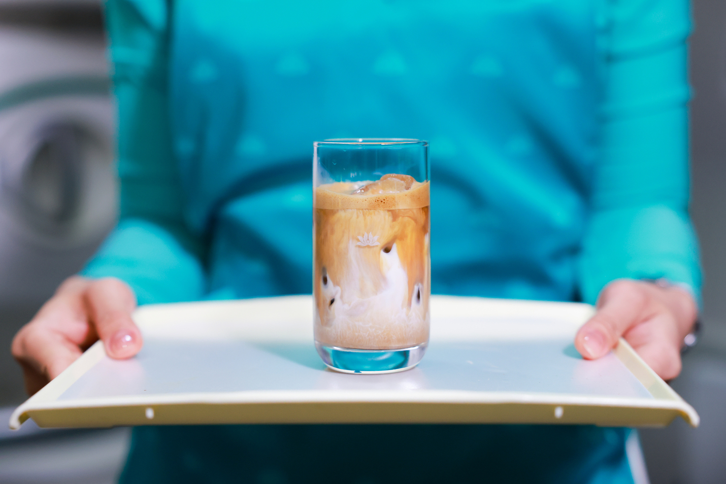 [Spirit Channel] VNA News: Vietnam Airlines quảng bá văn hóa cà phê Việt ở độ cao 10.000m