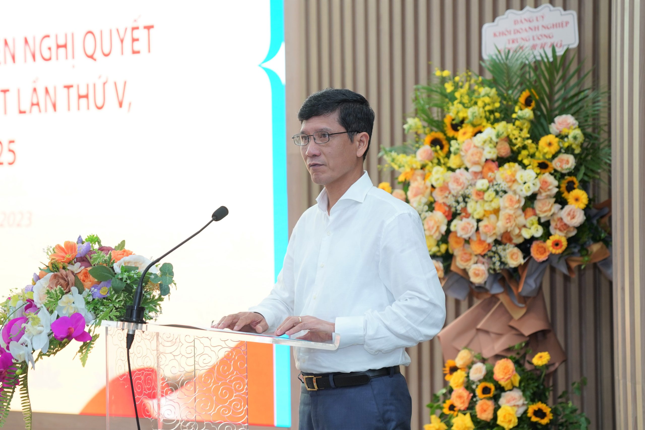 Sơ kết 6 tháng đầu năm 2023: Tập trung cao điểm hè, hoàn thành vượt mức kế hoạch năm 2023