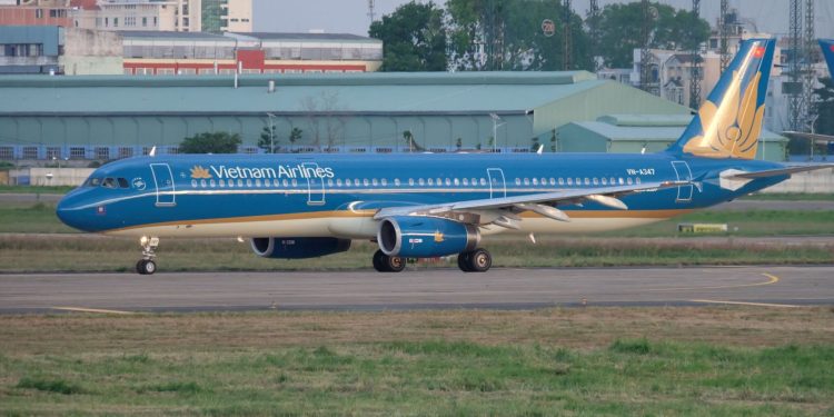 Vietnam Airlines khai thác trở lại các chuyến bay đến, đi từ sân bay Vinh