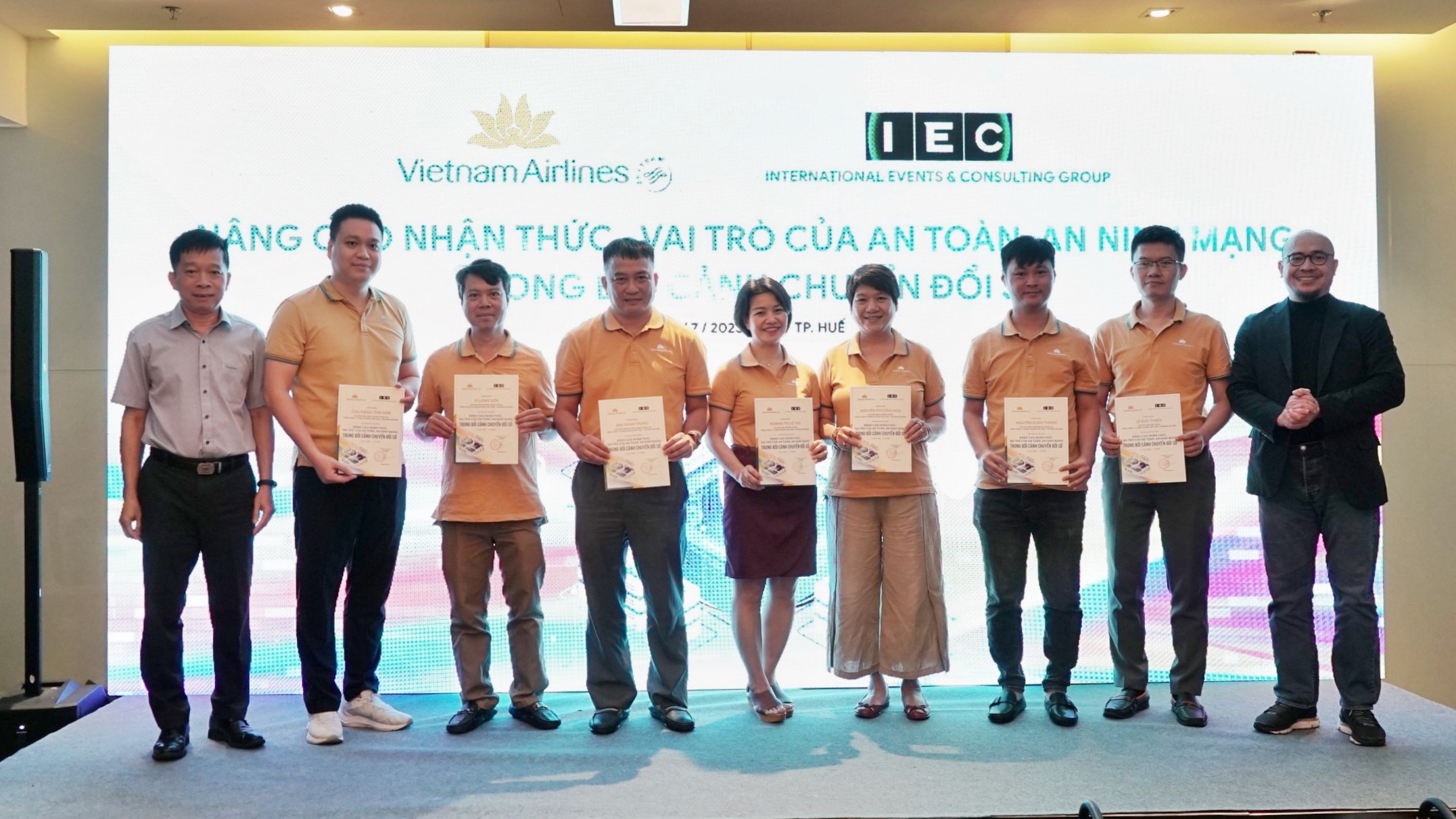 An toàn, an ninh mạng là trụ cột trong quá trình chuyển đổi số