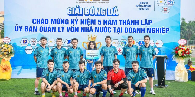Chúc mừng Đội bóng VNA lọt vào vòng chung kết giải bóng đá kỷ niệm 5 năm thành lập UBQLV