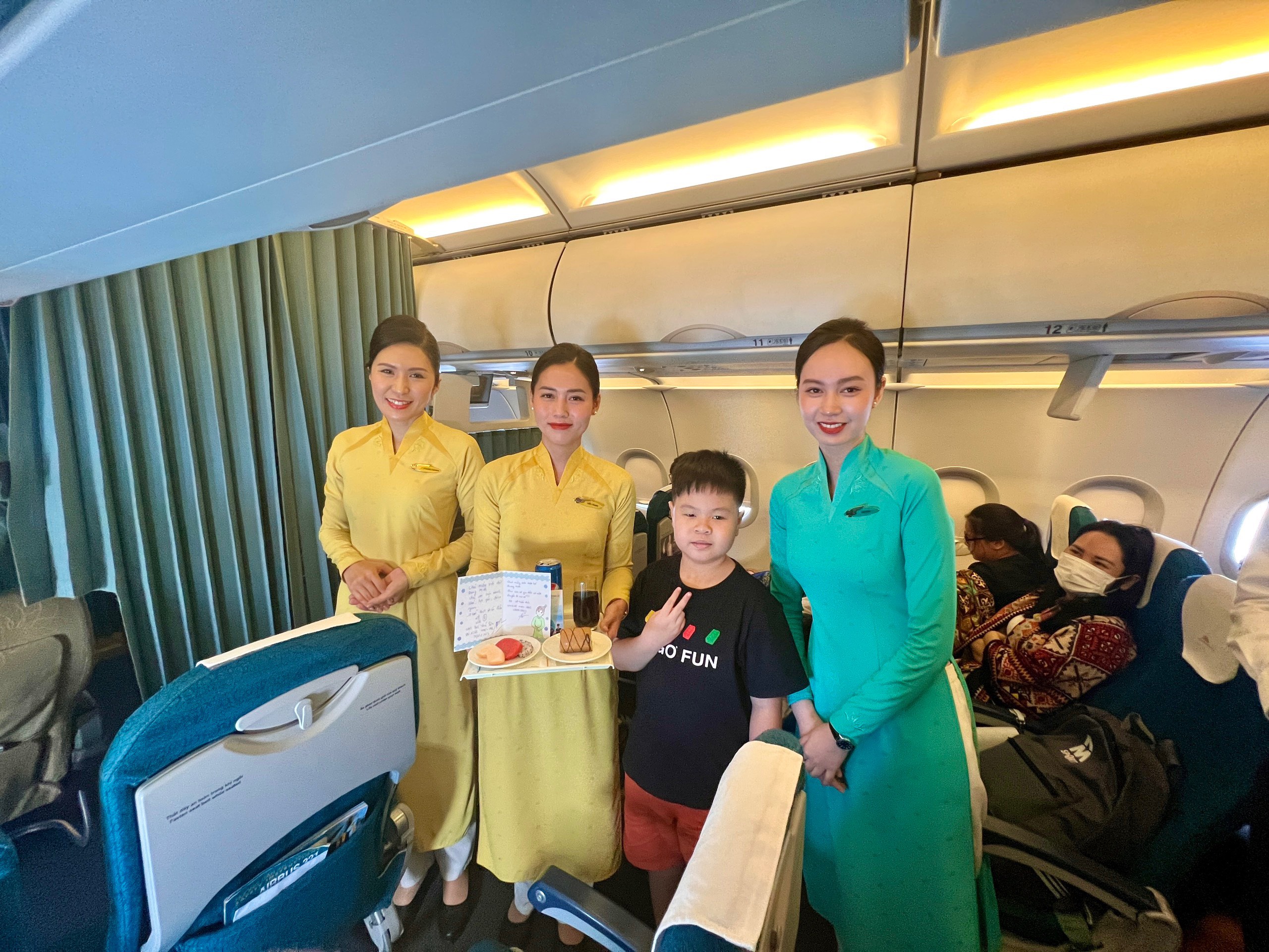 “Niềm vui của con cũng là niềm hạnh phúc của các tiếp viên chúng tôi”