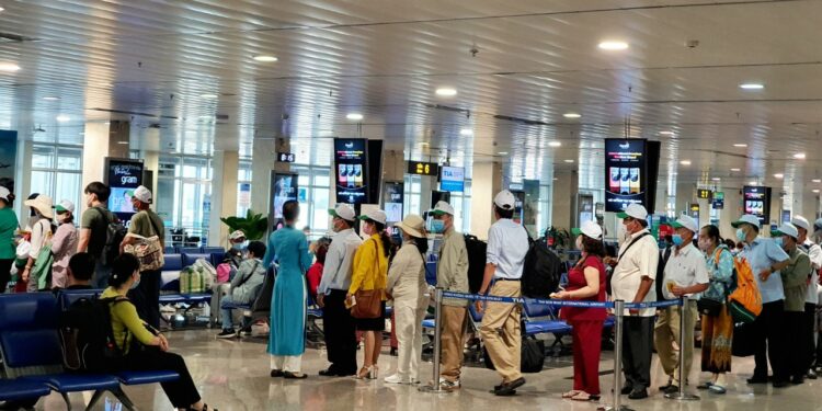 Aviation News No.157: Vận tải hàng không Việt Nam tăng trưởng gần 42%