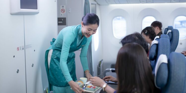 [Khi tôi 30] Đến với nghề theo một cách tình cờ và cơ duyên trở thành một mảnh ghép của VNA