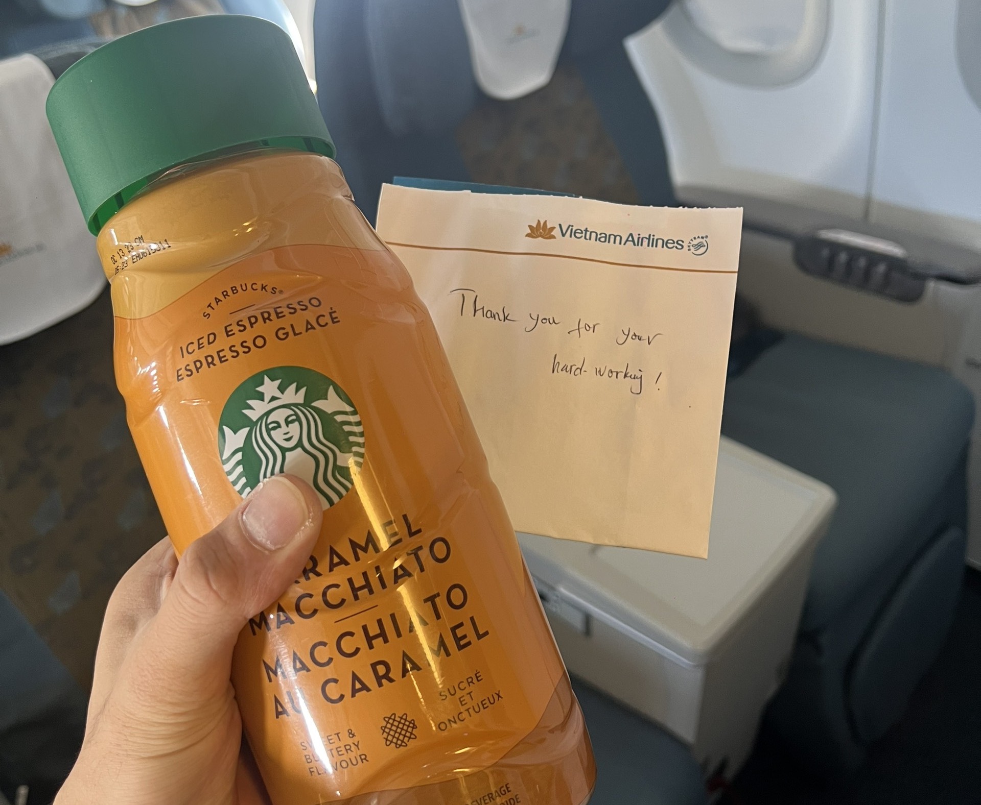 Niềm hạnh phúc từ món quà nhỏ bé