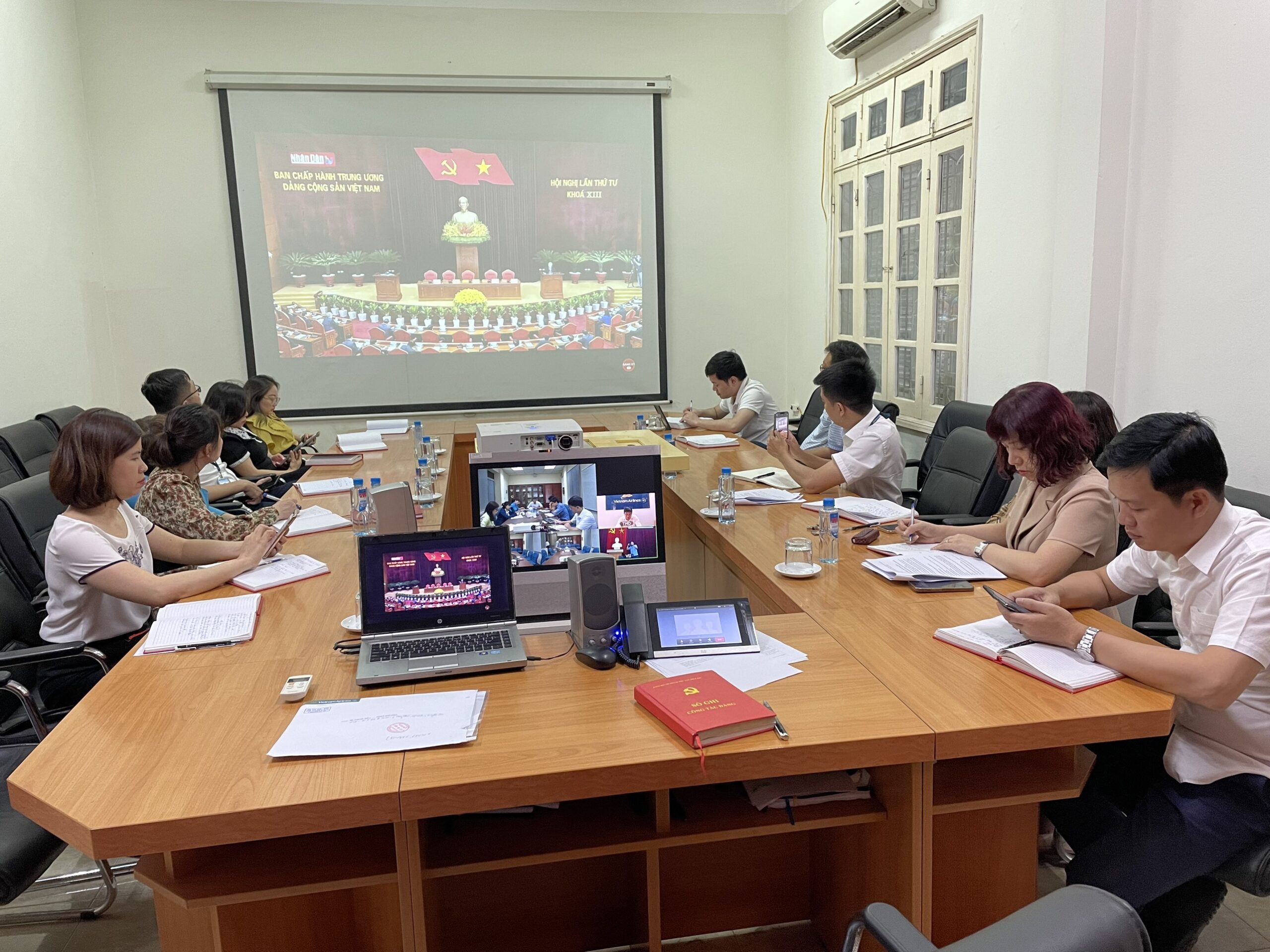 Quét sạch chủ nghĩa cá nhân, nâng cao đạo đức cách mạng trong doanh nghiệp