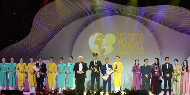 Vietnam Airlines nhận bốn giải thưởng tại World Travel Awards khu vực Châu Á và Châu Đại Dương 2023