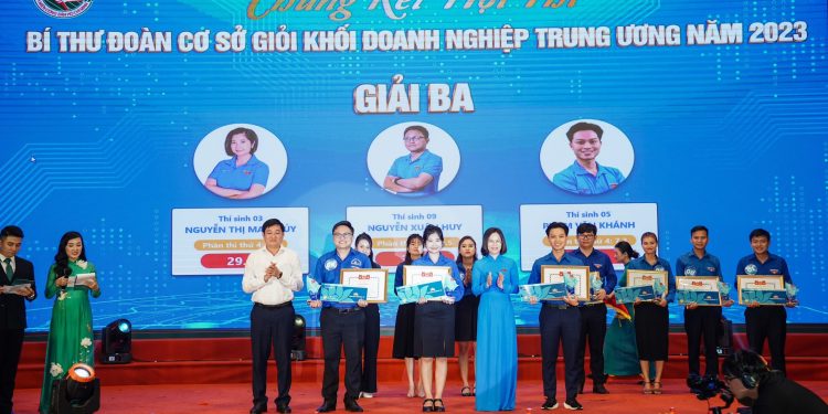 Đại diện Đoàn VNA đạt giải Ba Hội thi Bí thư Đoàn cơ sở giỏi Khối DNTW năm 2023
