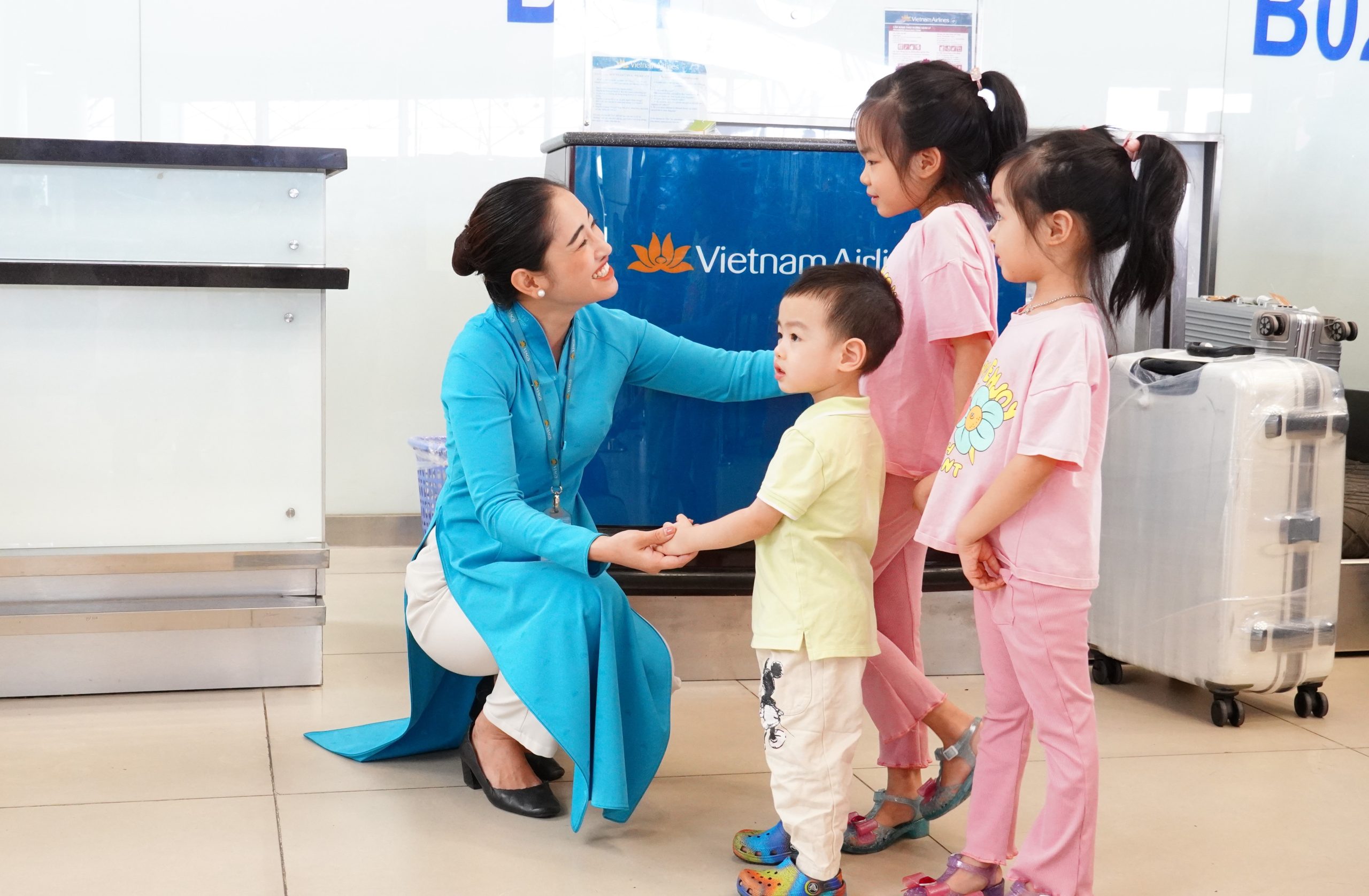 [Nụ cười dịch vụ] Thể hiện nụ cười từ tấm lòng nhiệt thành