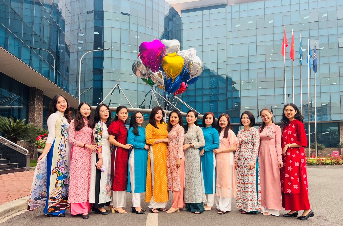 [Nụ cười dịch vụ] Rạng rỡ nụ cười trong từng ca trực