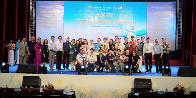 Đội thi Pacific Airlines giành giải Nhất Hội thi “Tìm hiểu luật bình đẳng giới năm 2023” khu vực miền Bắc