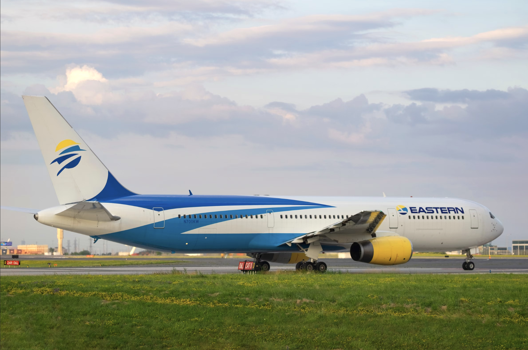 Aviation News No.178: Eastern Airlines xin giấy phép DOT để bay từ New York đến Vũ Hán