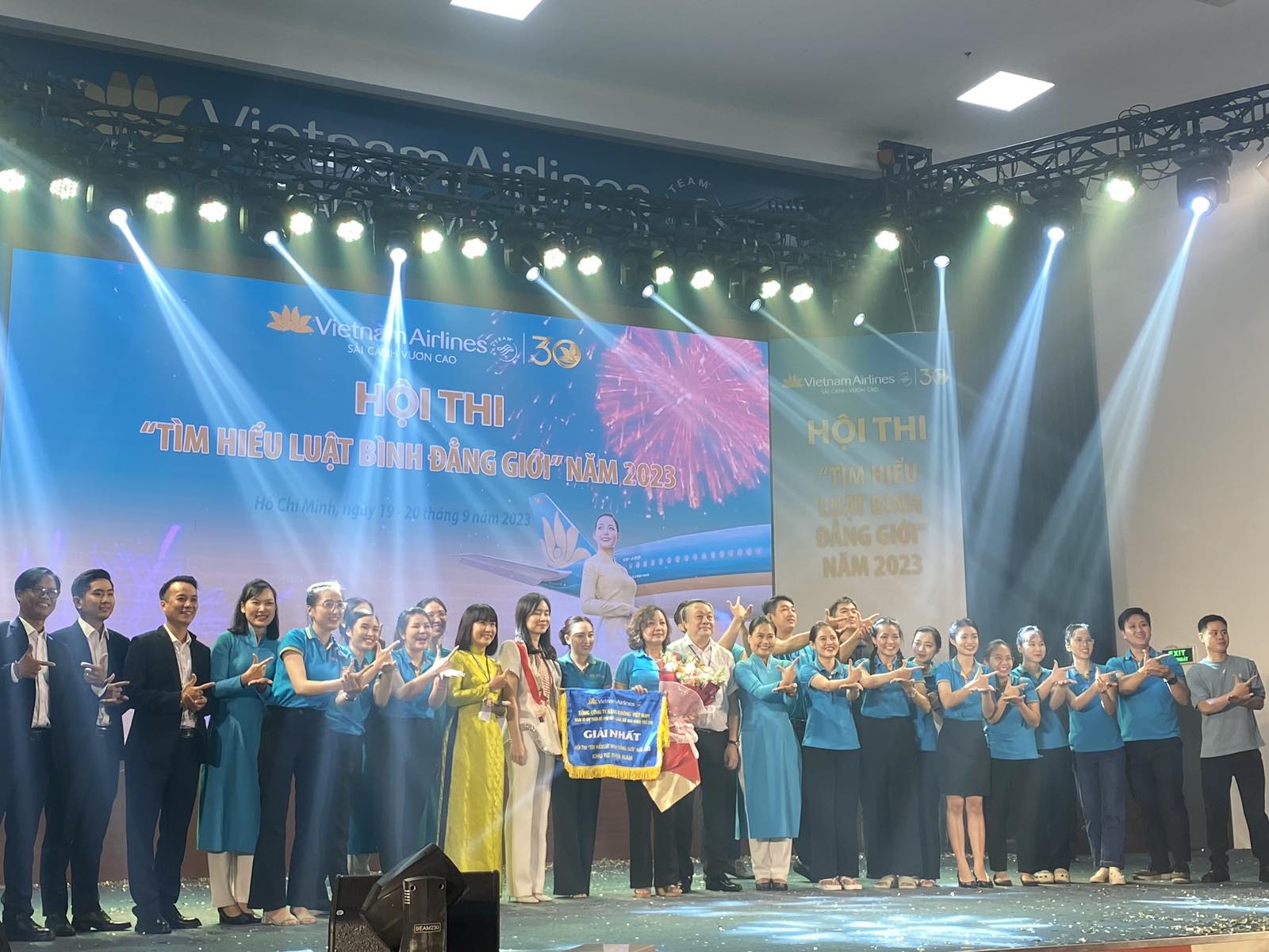 VIAGS giành ngôi quán quân Hội thi Tìm hiểu Luật Bình đẳng giới khu vực miền Nam