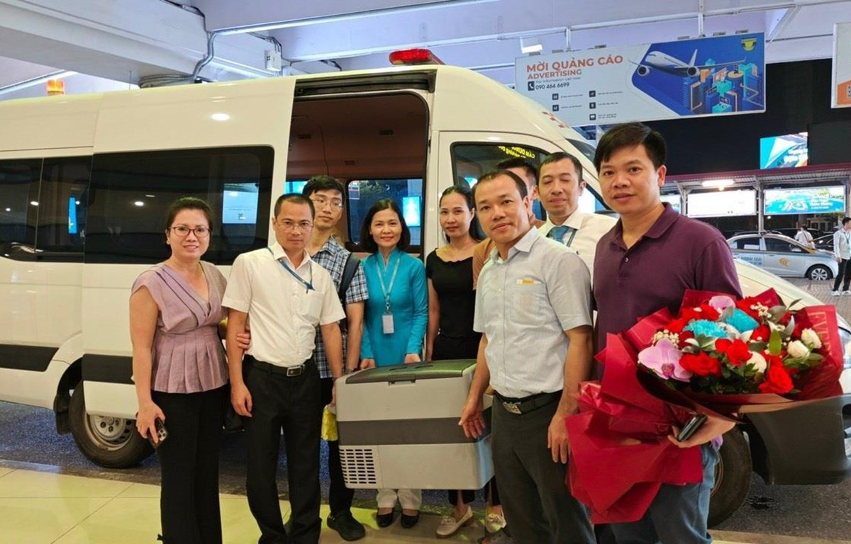 [Spirit Channel] VNA News: Vietnam Airlines vận chuyển tạng hiến cứu người từ Nghệ An đến Hà Nội