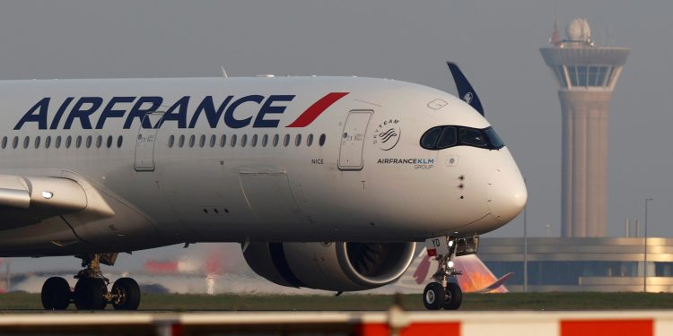 Aviation News No.205: Cổ phiếu Air France-KLM chạm mức thấp nhất mọi thời đại khi quý 3 ảm đạm