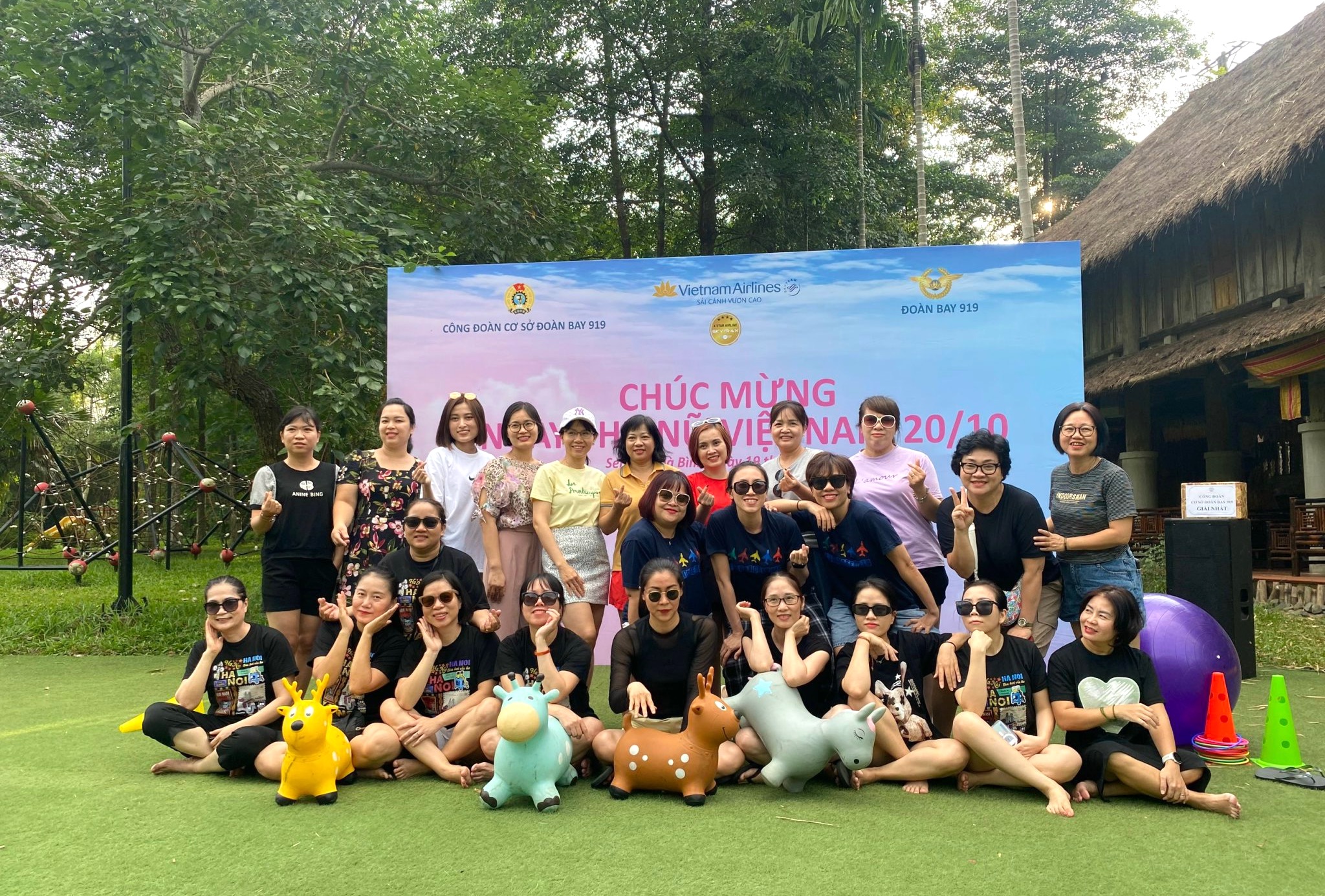 [20/10] Tôn vinh phái đẹp Đoàn bay 919