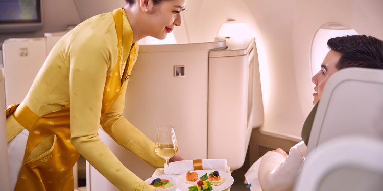 Vietnam Airlines số hóa thực đơn suất ăn, đồ uống trên các chuyến bay