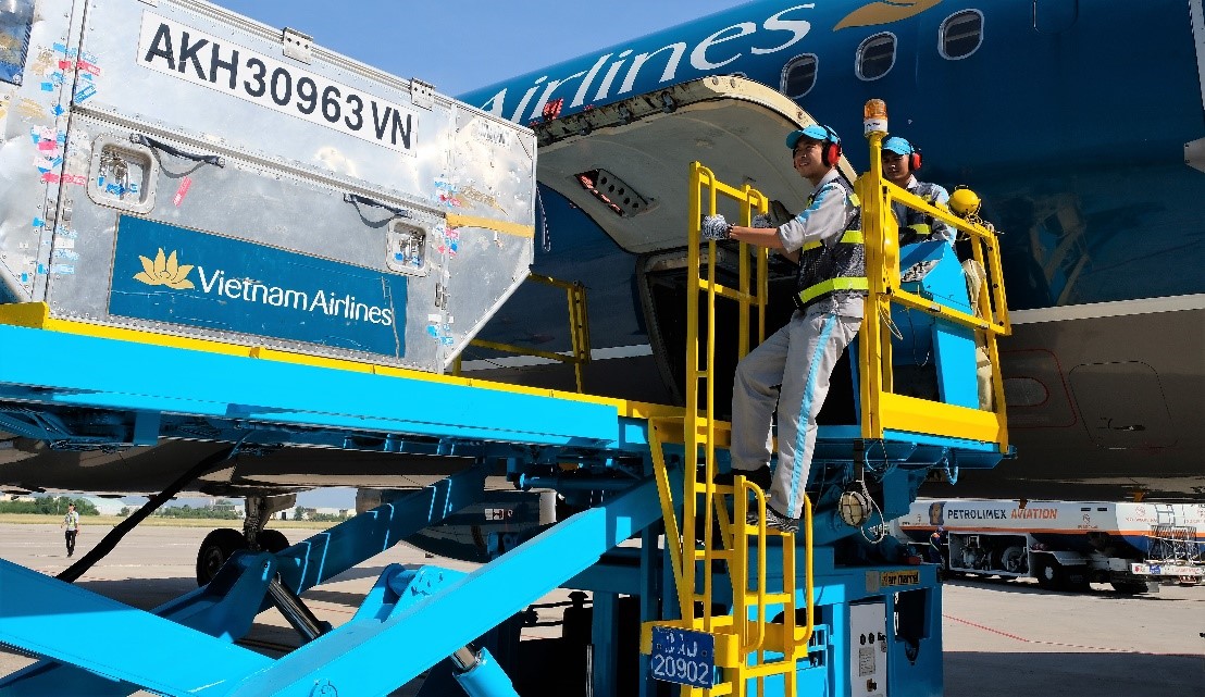 [Thành công giữa nhiệm kỳ] Công tác chính trị, tư tưởng, đạo đức bảo đảm nền tảng vững chắc trong doanh nghiệp tại Đảng bộ VIAGS – CN Đà Nẵng