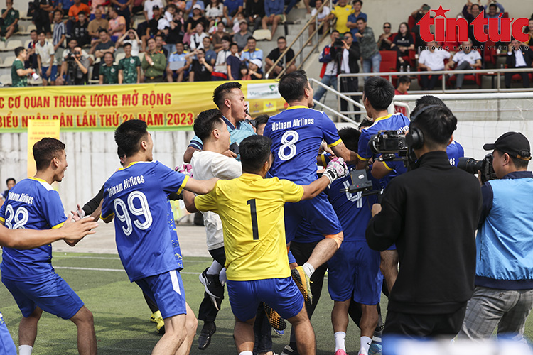 Đội Vietnam Airlines vô địch Giải bóng đá các cơ quan Trung ương mở rộng